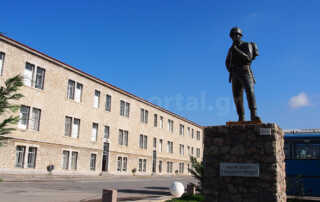 Στρατόπεδο «Ταγματάρχη Πεζικού Βελισσαρίου Ιωάννη», Σχολή Πεζικού Χαλκίδας