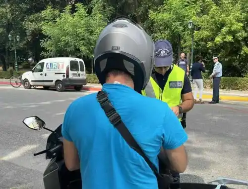 Στο στόχαστρο η μη χρήση κράνους: 701 έλεγχοι και 46 παραβάσεις στη Στερεά Ελλάδα