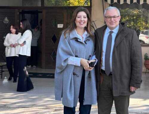 Στήριξη στο Θεραπευτήριο Βαθέος Αυλίδας από την Κ. Καραμπατσώλη