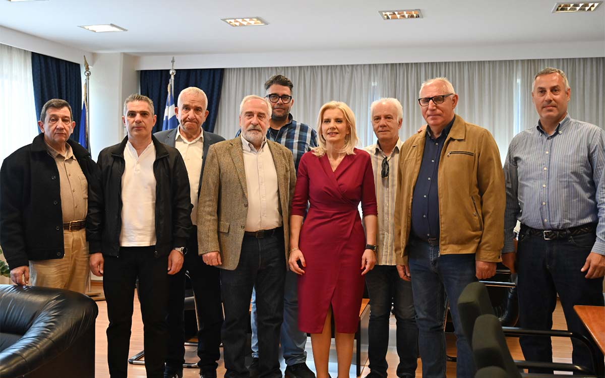 ΕΟΡΤΗ Γ.Γ. Αποκεντρωμένης Διοίκησης Θεσσαλίας - Στερεάς Ελλάδας, κας Ρένας Καραλαριώτου
