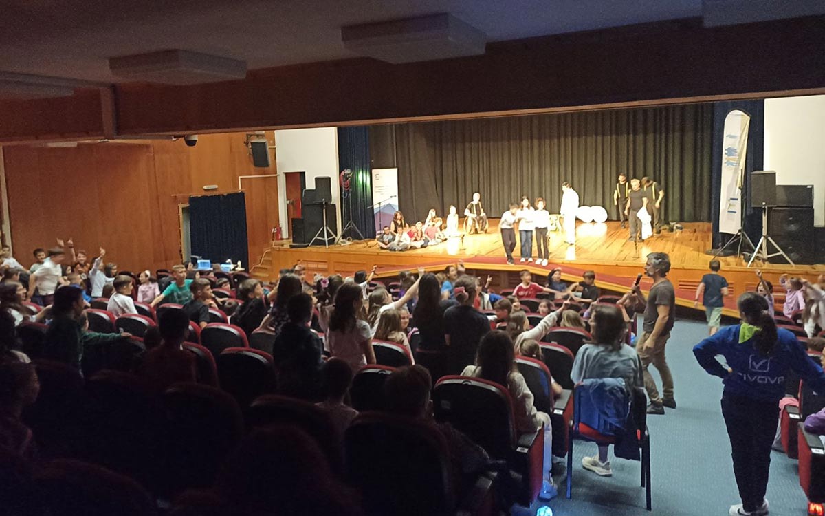 Ολοκληρώθηκε με επιτυχία η θεατρική παράσταση «Ο Μικρός Πρίγκιπας» στο Καρπενήσι