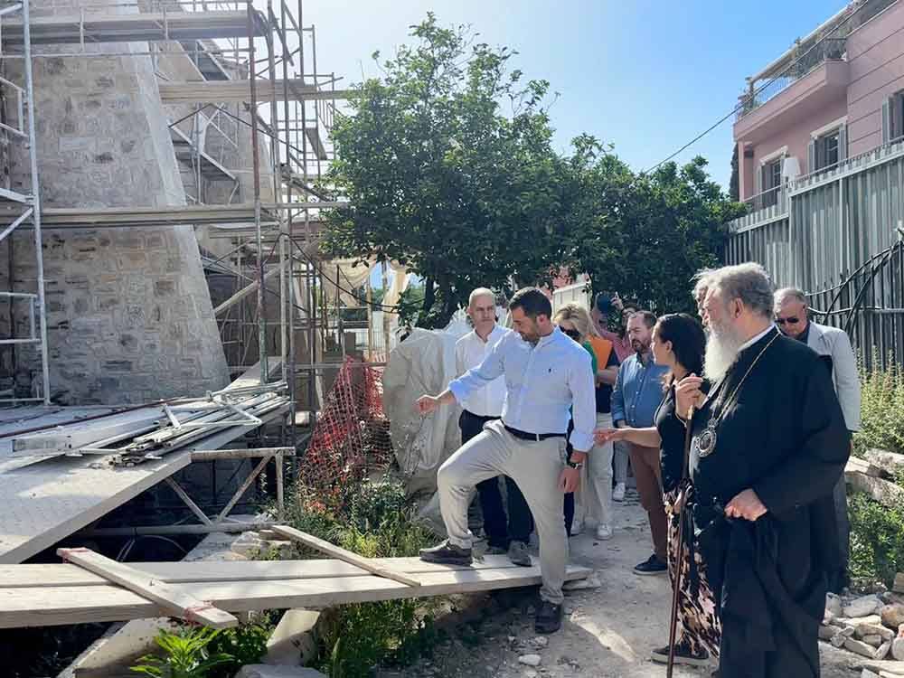 Στο Δημοτικό Συμβούλιο Χαλκιδέων ο Περιφερειάρχης Στερεάς Ελλάδας Φάνης Σπανός