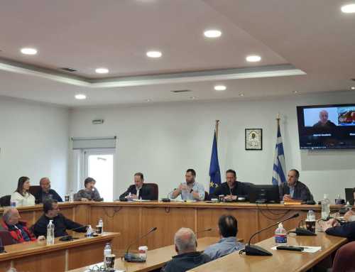 Στο Δημοτικό Συμβούλιο Καρπενησίου ο Περιφερειάρχης Στερεάς Ελλάδας Φάνης Σπανός