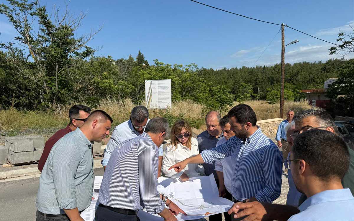 Χρηματοδοτήσεις για την κατασκευή ανοιχτού Κολυμβητηρίου και κόμβου Καναβαρίου στη Θήβα