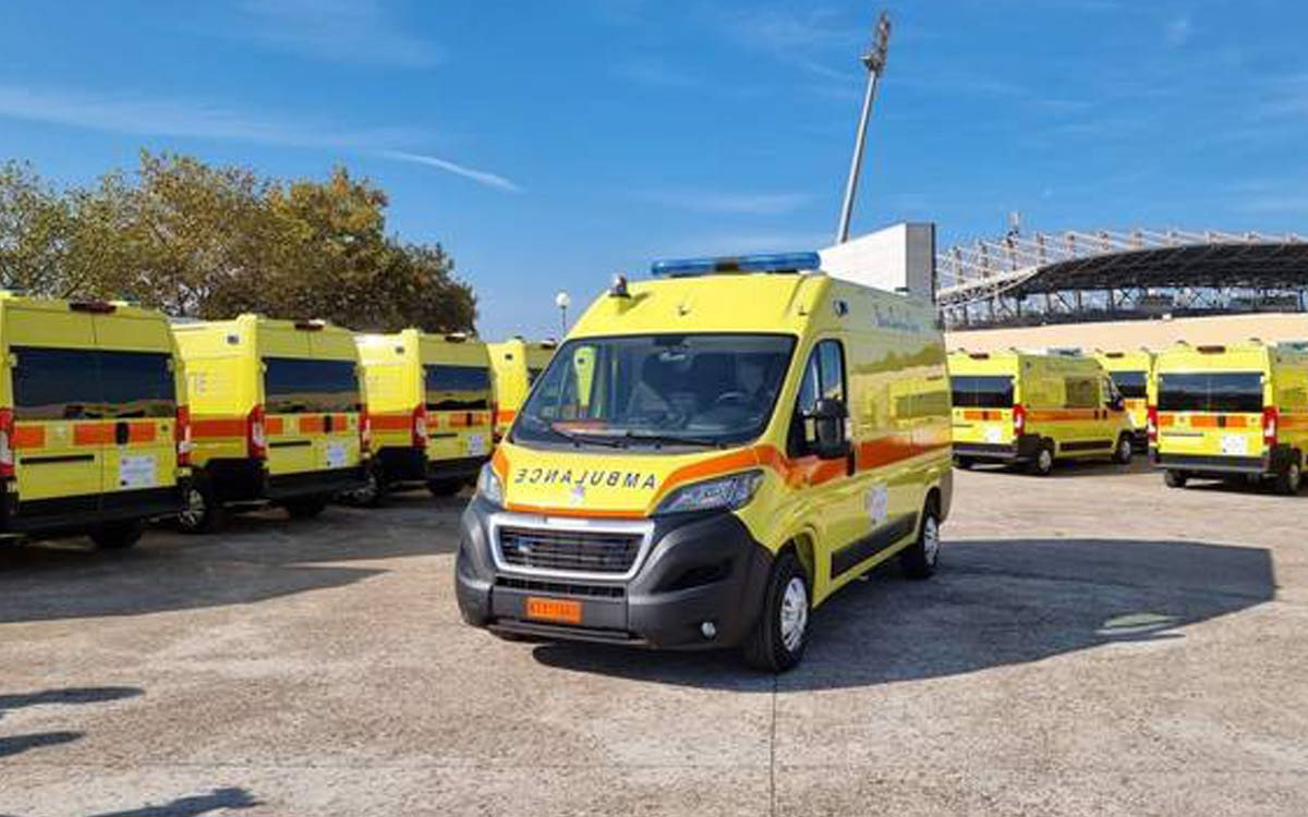 17 καινούργια ασθενοφόρα για Κέντρα Υγείας της Στερεάς Ελλάδας