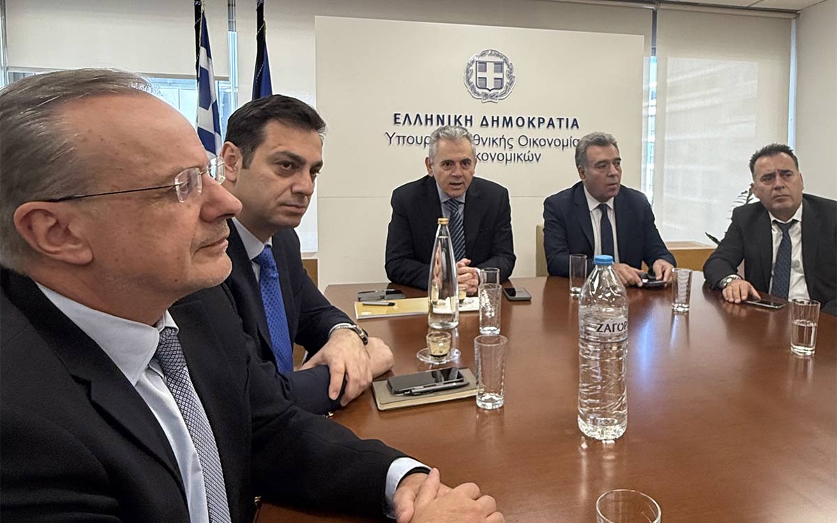 Ζεμπίλης: Νέα fast track διαδικασία για τη παραχώρηση αιγιαλού και άρση εμποδίων για τις επιχειρήσεις. Ειδικό καθεστώς για Β.Εύβοια. Ενσωματώθηκαν οι προτάσεις μας στο Σ/Ν του ΥΠΟΙΚ.